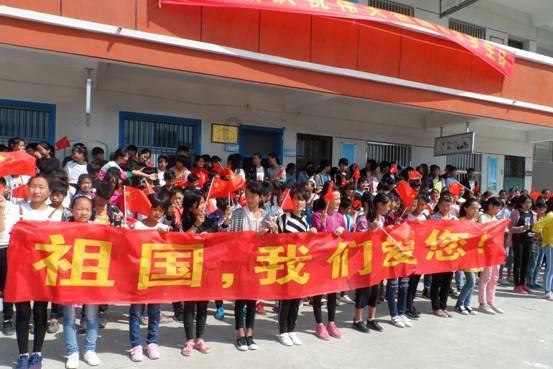皇帝算命认为被骗了,想要斩了算命先生,先生:你敢不敢等我19日
