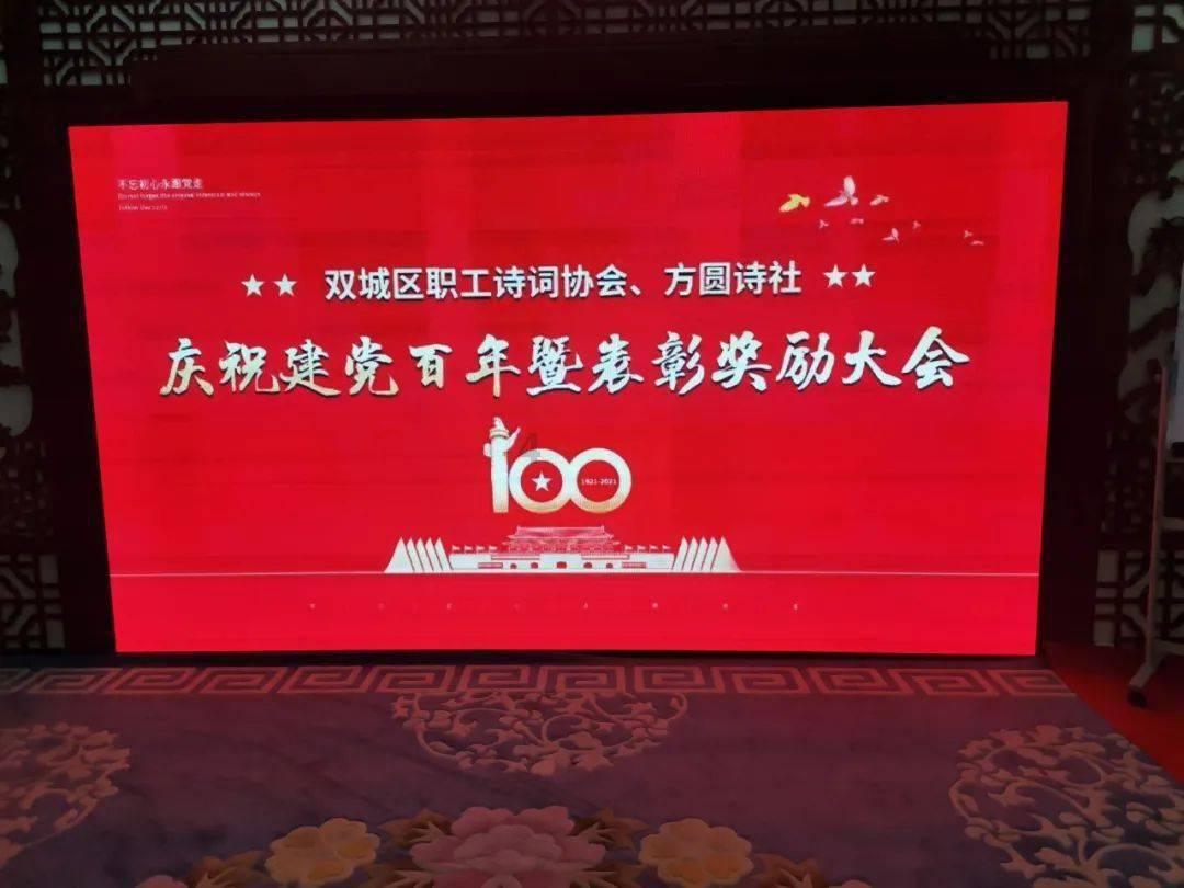 迷失在街头的男孩
